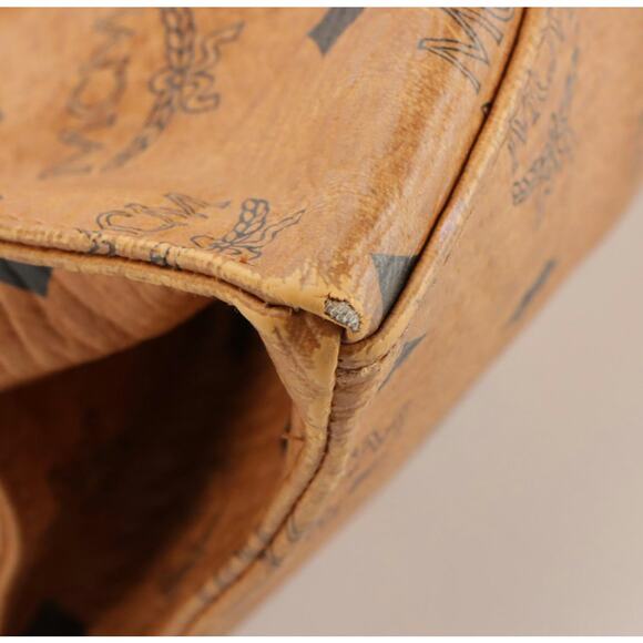 MCM Shoulder Bag in Cognac Visetos Coated Canvas – Vintage Germany Serial V4393 - Picture 7 of 8